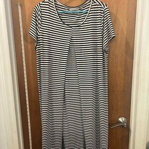 ❤️‍🔥❤️‍🔥Size L - Ekouaer - Black and White Striped Short Sleeve Dress